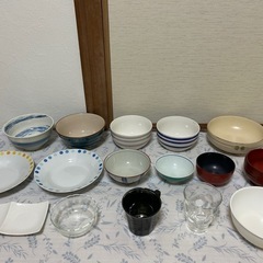 【中古】食器16個セットの画像