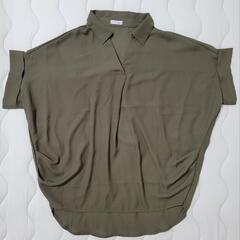新品🌟レディースシャツの画像