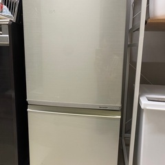 冷蔵庫　電子レンジのセットの画像