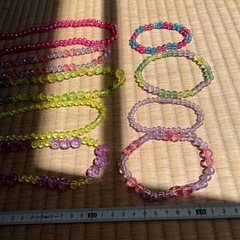 ビーズネックレス　ブレスレットの画像