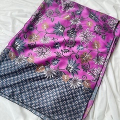 【美品】バリ島で購入  綺麗な花柄バティック布の画像