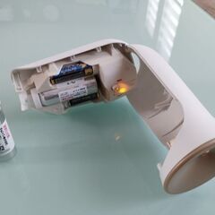 Johnsonジョンソングレード　消臭センサースプレー　本体＋カートリッジ未使用1本、使いかけ1本　ロマンティックフローラルの香り（単3電池付き）の画像