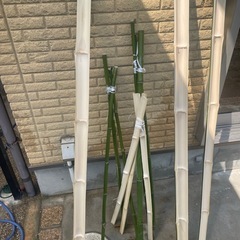 流しそうめん用の竹
の画像