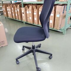 イトーキ サリダチェア（Salida） オフィスチェア メッシュ張り 肘無し ブラック YL5-BL 1脚 事務椅子 脚幅615mm  管理番号YN244の画像