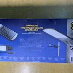 T389-1806387/Sol-R-Brite ソーラーモーションストリートライト 5000ルーメン 動体検知 夕暮れから夜明けまで自動操作の画像