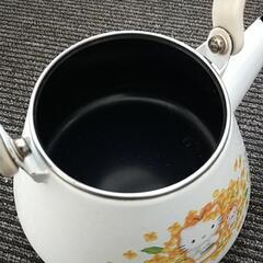 HALLO KITTY　ホーローケトルの画像