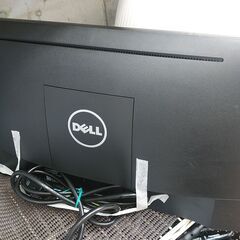 お買い得！品質保証☆配達有り！1100円(税込み）DELL デル PCモニター 18.5インチ 脚無しの画像