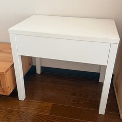 美品　IKEA イケア　サイドテーブル　白の画像