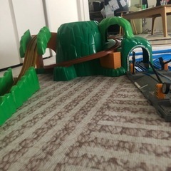 山、踏切、橋、リニアモーターカー、レールの画像