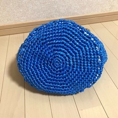 ハンドメイド トートバッグ スズランテープ ビニール紐 青と白の画像