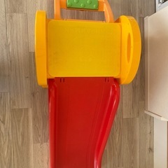 アンパンマン滑り台の画像