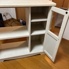 現役バリバリ！！使えます収納棚？TVラックの画像