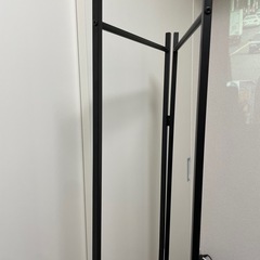 ハンガーラックの画像