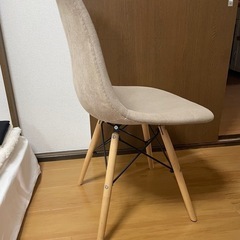 ダイニングチェアの画像