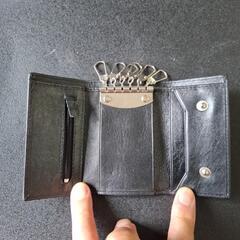 ⏹️新品未使用/最高級 スティングレー スティングレイ スリム (黒) ビルフォード 三つ折りKEYケース　サドルレザー 本革 小銭入れあり 牛革の画像