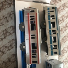 プラレール用電車　二基の画像