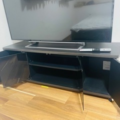 【美品‼️セットでお得】49型TOSHIBA REGZAテレビ&テレビ台セット  の画像