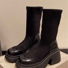 厚底 ショートブーツ 24cmの画像