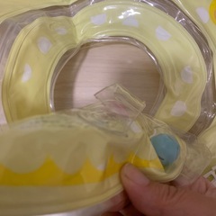 スイマーバ　赤ちゃん用首浮き輪の画像