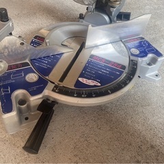 ナカトミ産業　卓上切断機　HOMETOOL　MCS-254　電動工具　丸ノコ　マルノコ　丸鋸　DIY　254㎜　稼働確認済　中古　③の画像