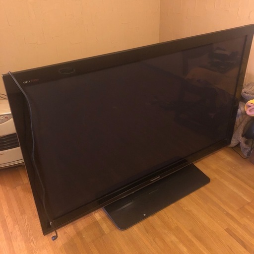 でかい！65インチのパナソニックVIERAプラズマテレビ