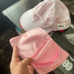 赤白帽子の画像