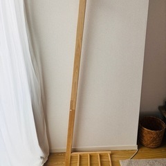 木製スリムハンガーラックの画像