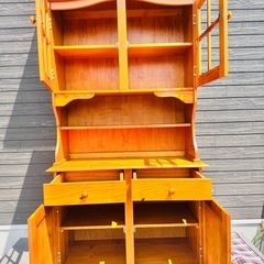 天然木  カップボードの画像