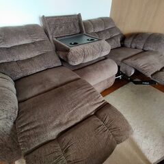 ３人掛けリクライナーソファ　輸入家具　アメリカの画像