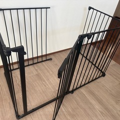 柵　ベビーゲート　扉付き　ペットゲートの画像