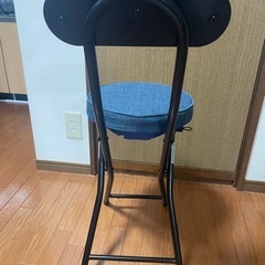折り畳みチェアの画像