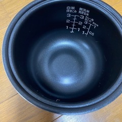 2020年製🌻ニトリ マイコン炊飯ジャー 3合炊き SN-A5WH ホワイト NITORI (0806c)の画像