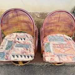 籐 ラタン 回転座椅子2脚セットの画像