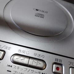 引取先決定【ジャンク】TOSHIBAのラジカセの画像