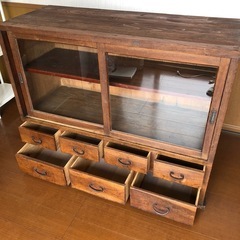 昭和レトロ　食器棚　お譲りしますの画像