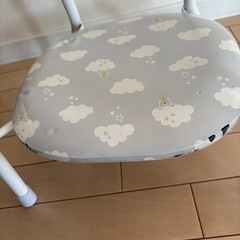 まめ椅子　子供用椅子の画像