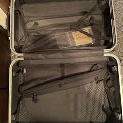 【決まりました】訳あり　スーツケースの画像