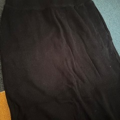 ユニクロ　UNIQLO リブスカートの画像