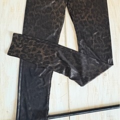 FOREVER21   ヒョウ柄レギンス の画像