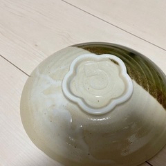梅と木の模様の皿 10枚セット裏印ありの画像