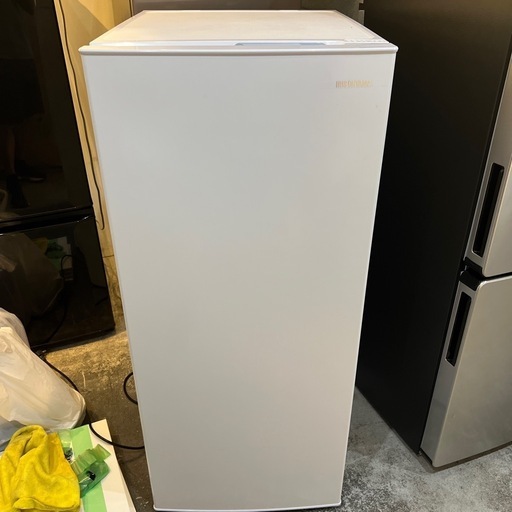 冷凍庫/ほぼ新品/アイリスオーヤマ冷凍庫/119L 自動霜取り/省エネ/スリム