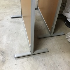木製 パーテーション 2台 各1台10000円の画像