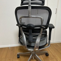 エルゴヒューマン プロ 2 ヘッドレスト付き オットマン付きの画像