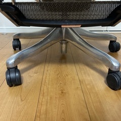 エルゴヒューマン プロ 2 ヘッドレスト付き オットマン付きの画像