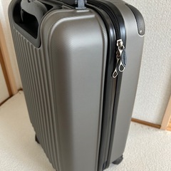 中古スーツケース　小の画像