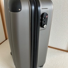 中古スーツケース　小の画像