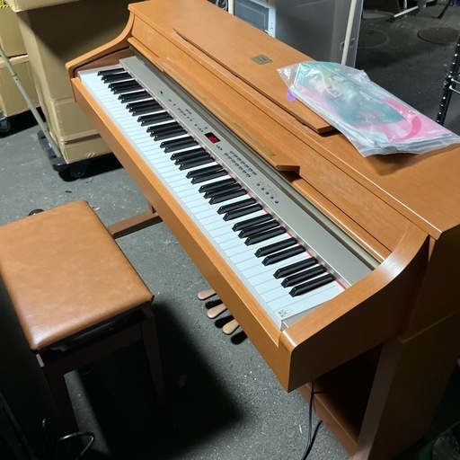 H2508-445 YAMAHA 電子ピアノ CLP-330C 2009年製 動作確認済み 中古 3本ペダル