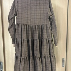 子供服 ワンピース 160の画像