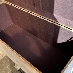 木製の収納箱の画像
