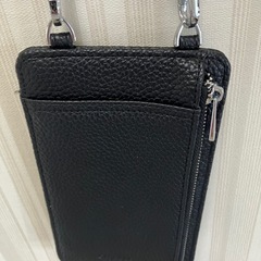 スマホ　ショルダー　黒皮　美品‼️の画像